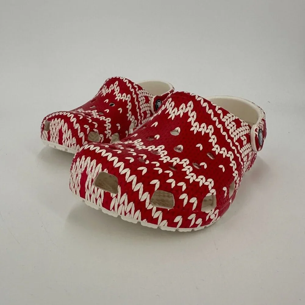 Crocs Kids Classic Clogs Size 2 Red Holiday Sweater Slip-on Shoes